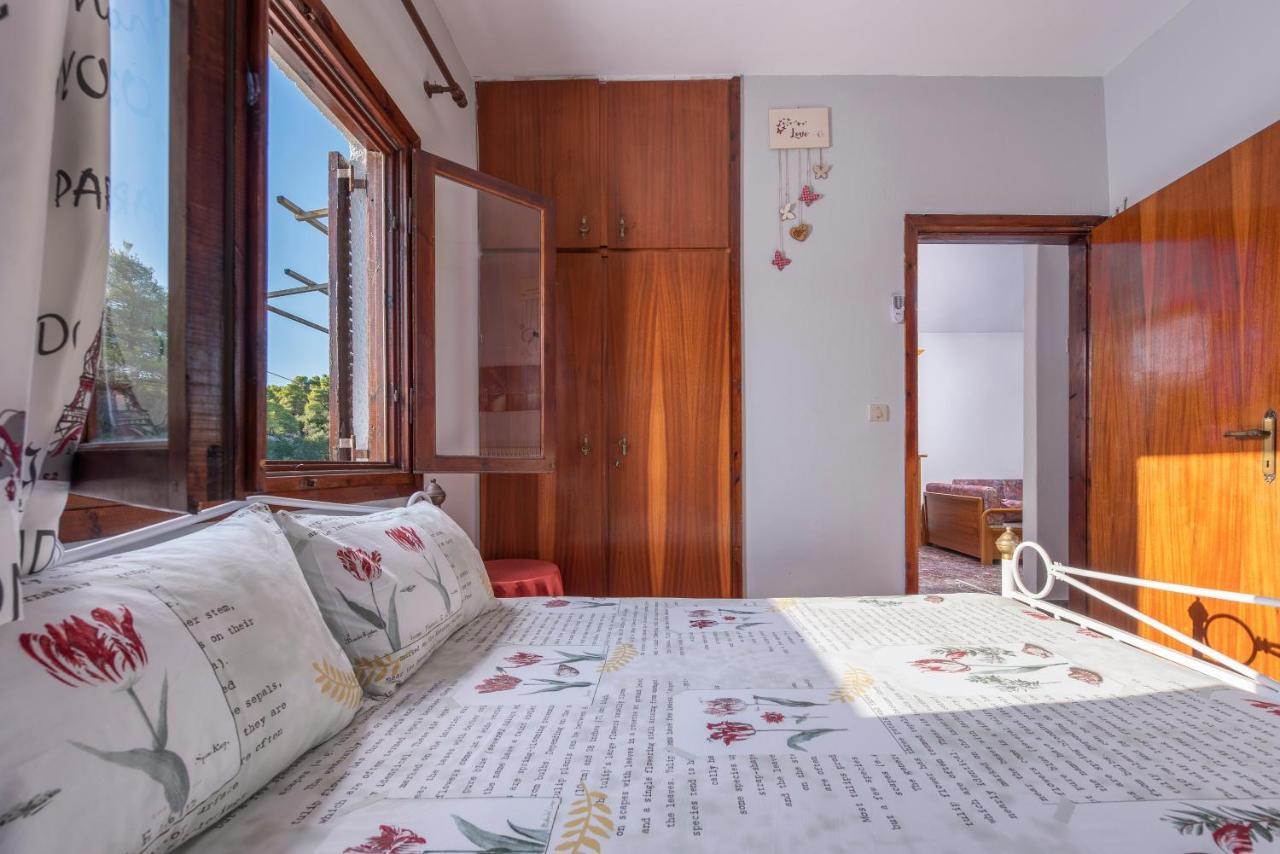 Antigoni'S Apartment 보우르보우로우 외부 사진