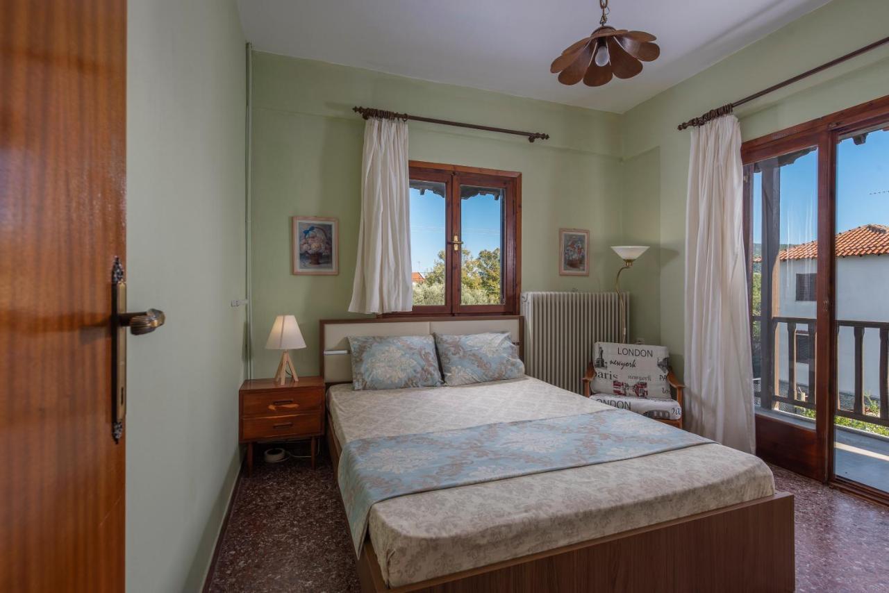 Antigoni'S Apartment 보우르보우로우 외부 사진