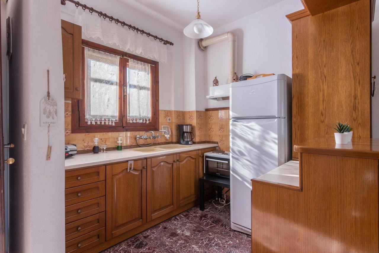 Antigoni'S Apartment 보우르보우로우 외부 사진