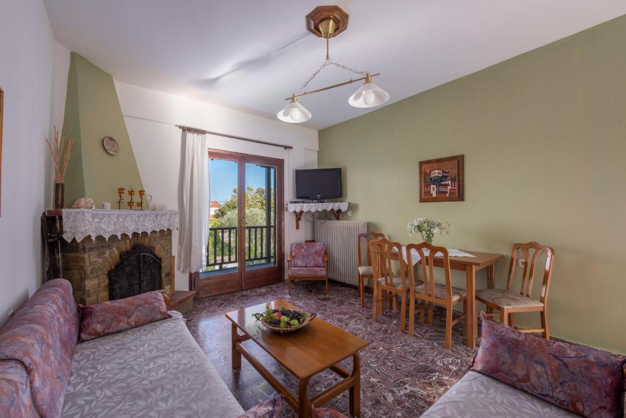 Antigoni'S Apartment 보우르보우로우 외부 사진