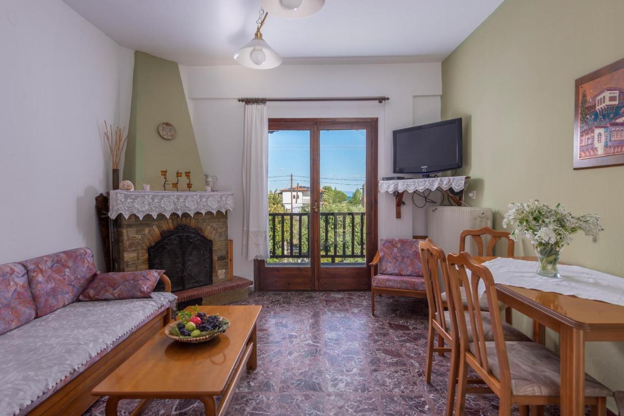 Antigoni'S Apartment 보우르보우로우 외부 사진